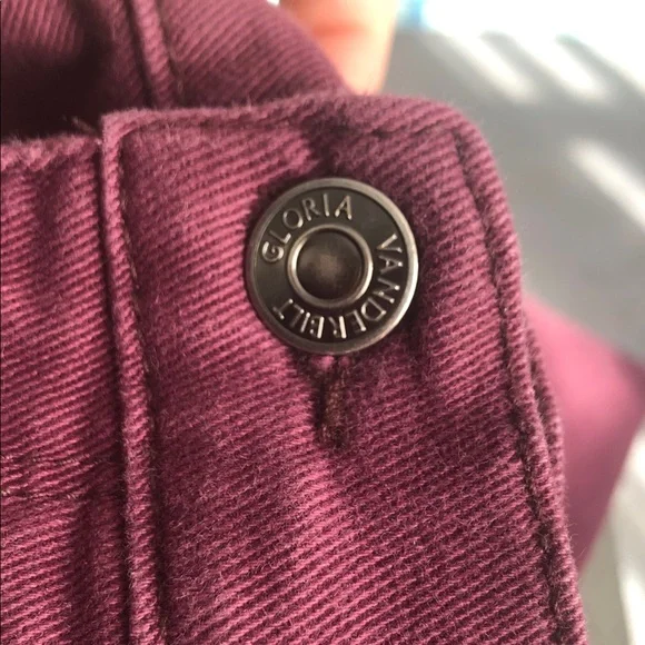 Gloria Vanderbilt Straight-Leg Jeans in Burgundy Plum Woman’s Size 6 - Picture 6 of 6